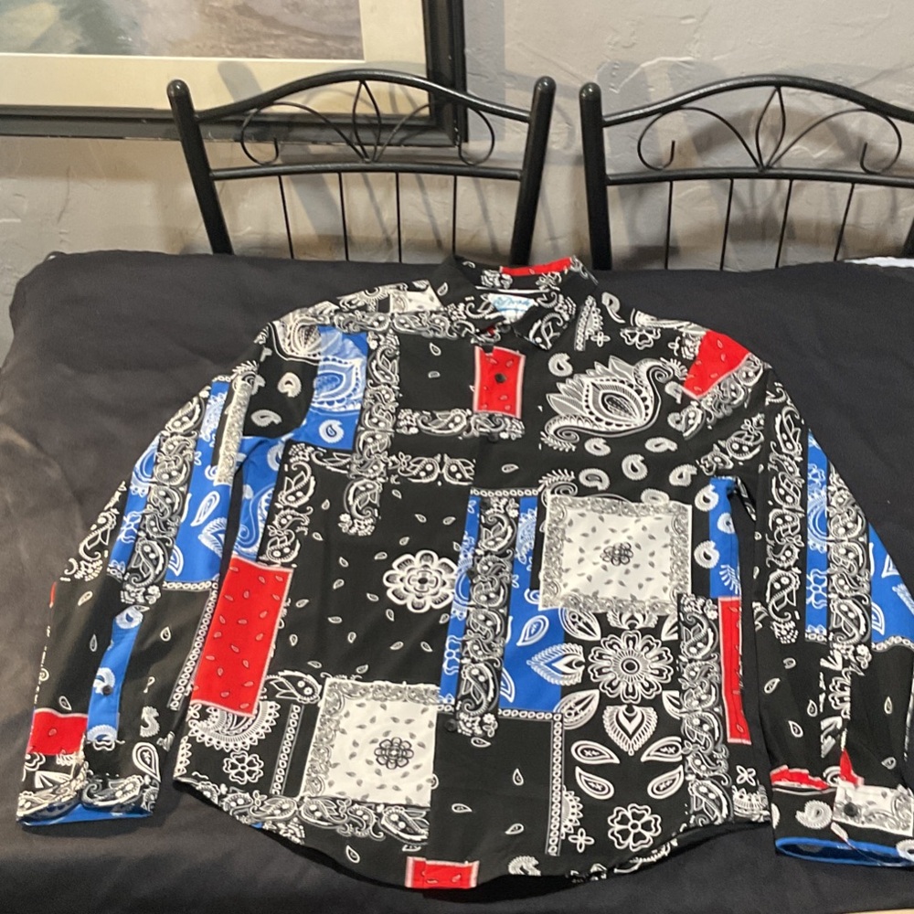 Vibrant Patterned Men's Casual Button Down Shirt